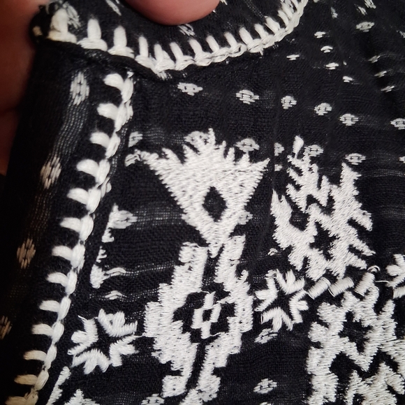 Sundance Electra Top Black Gauze Boho Embroidered Raw Edge Sleeves Sz M - Picture 5 of 10